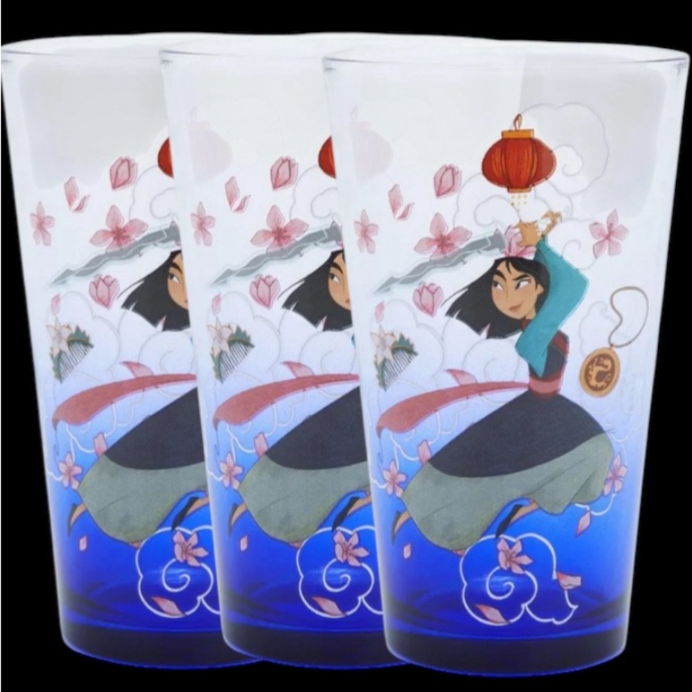 Disney 100 Mulan Portrait Pin Glass BoxLunch Exclusive - 3